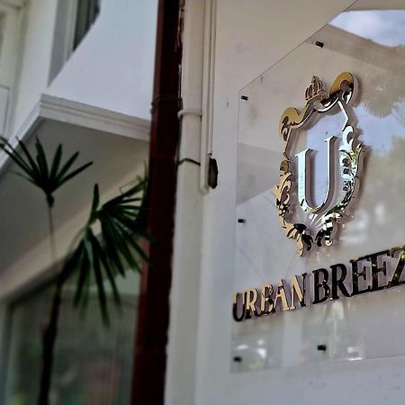 Hotel Urban Breeze Kundasale Exterior foto